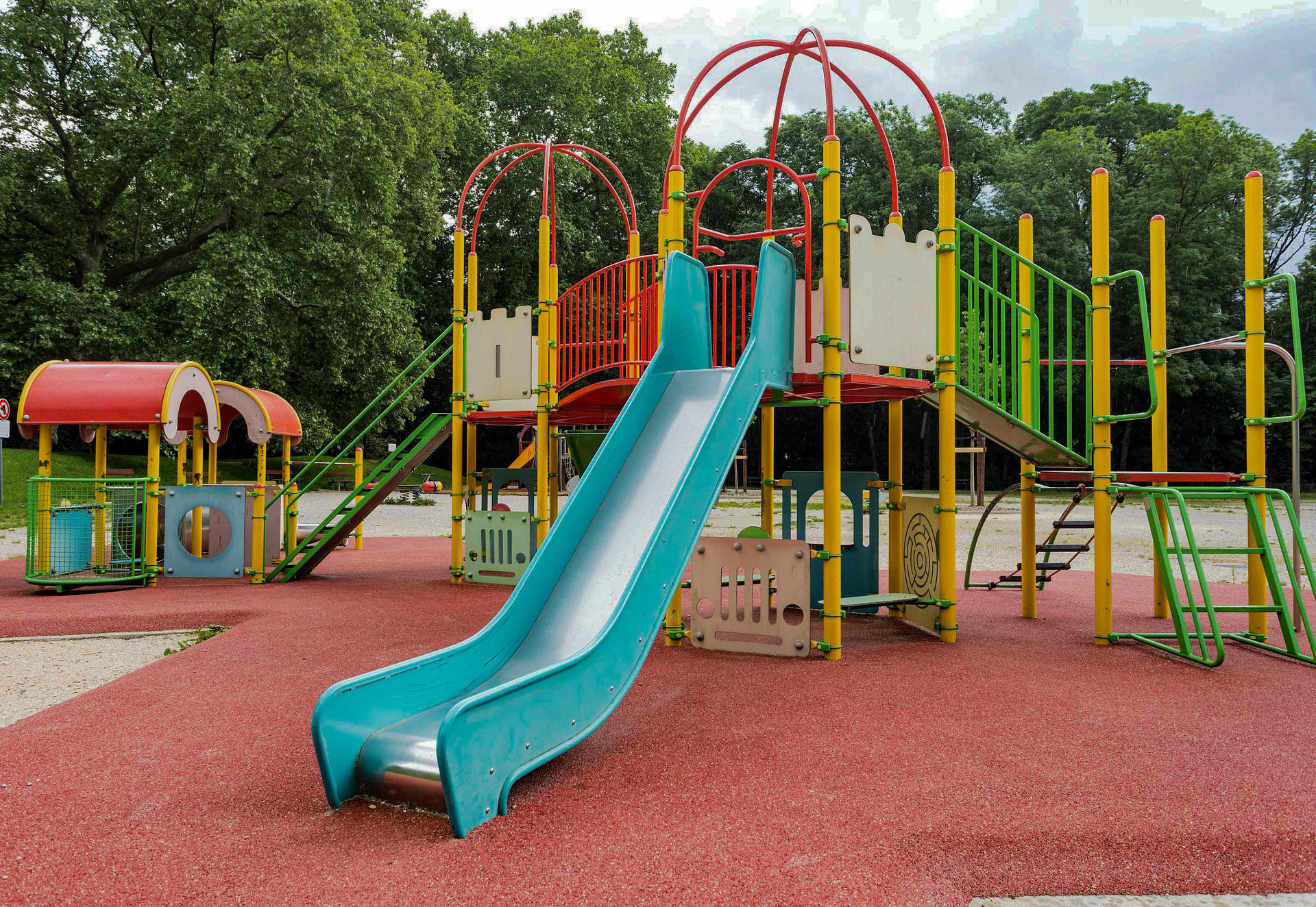 Aire de jeux extérieurs pour enfants, parc et aire de jeux